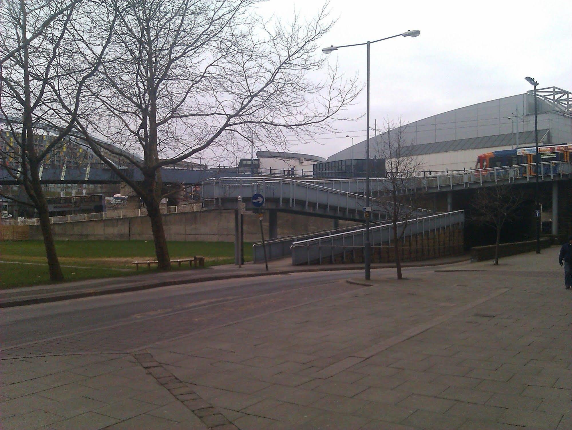 Ibis Sheffield City Dış mekan fotoğraf